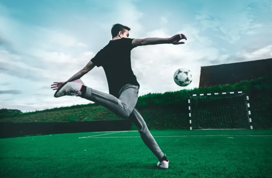 UEFA apologises to fans for UCL final chaos